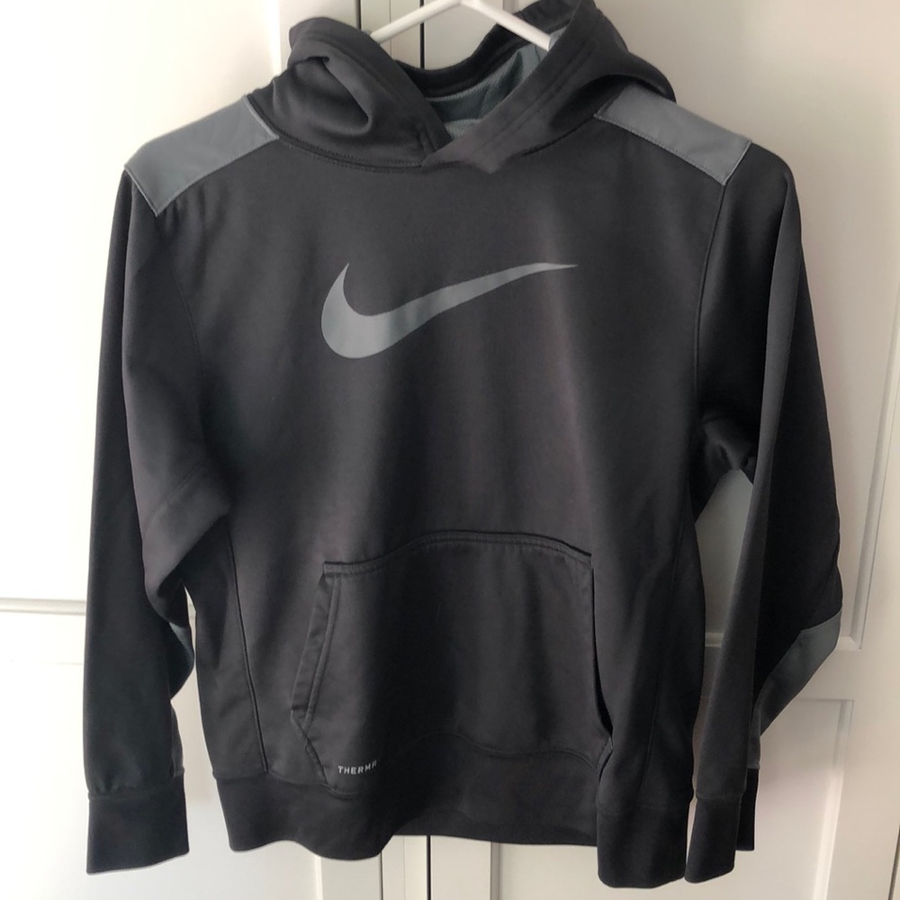 Nike boys sweatshirt